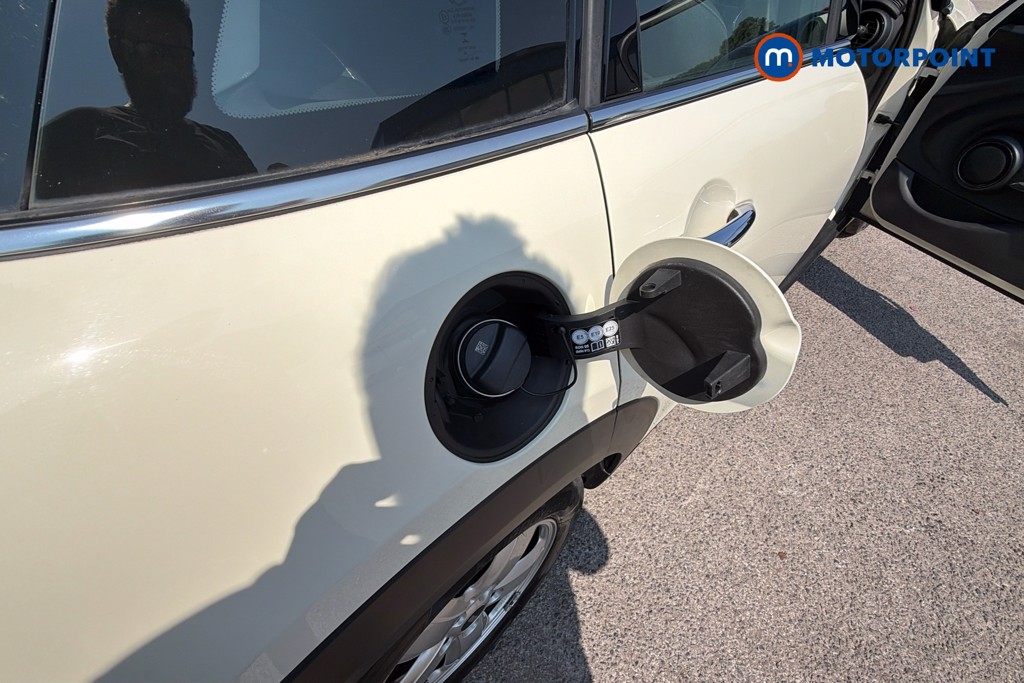 Mini Hatchback Cooper Classic Manual Petrol Hatchback - Stock Number (1656899) - 41st supplementary image