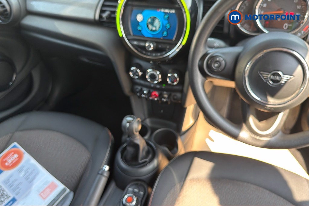 Mini Hatchback Cooper Classic Manual Petrol Hatchback - Stock Number (1656899) - 1st supplementary image