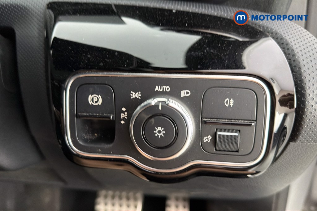 Mercedes-Benz A Class Amg Line Automatic Petrol Hatchback - Stock Number (1657367) - 18th supplementary image