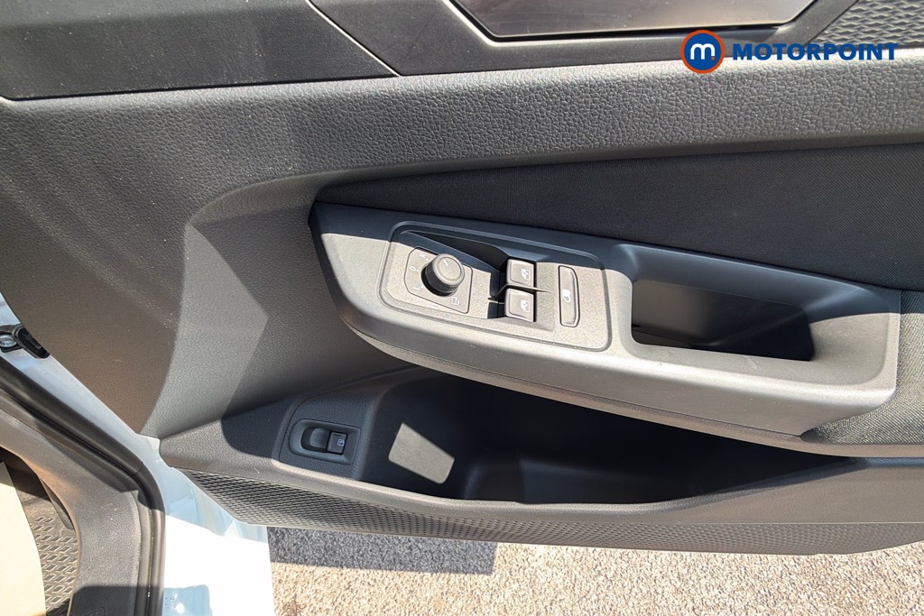 Ford Transit Connect Limited Automatic Petrol Plug-In Hybrid Panel Van - Stock Number (1657942) - 20th supplementary image
