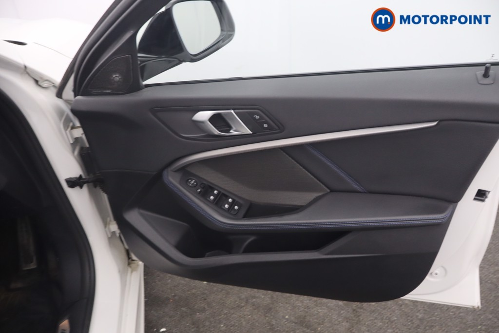 BMW 1 Series M Sport Automatic Diesel Hatchback - Stock Number (1658042) - 9th supplementary image