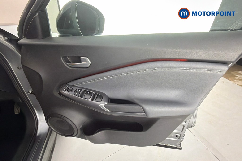 Nissan Juke Tekna Manual Petrol SUV - Stock Number (1658105) - 19th supplementary image