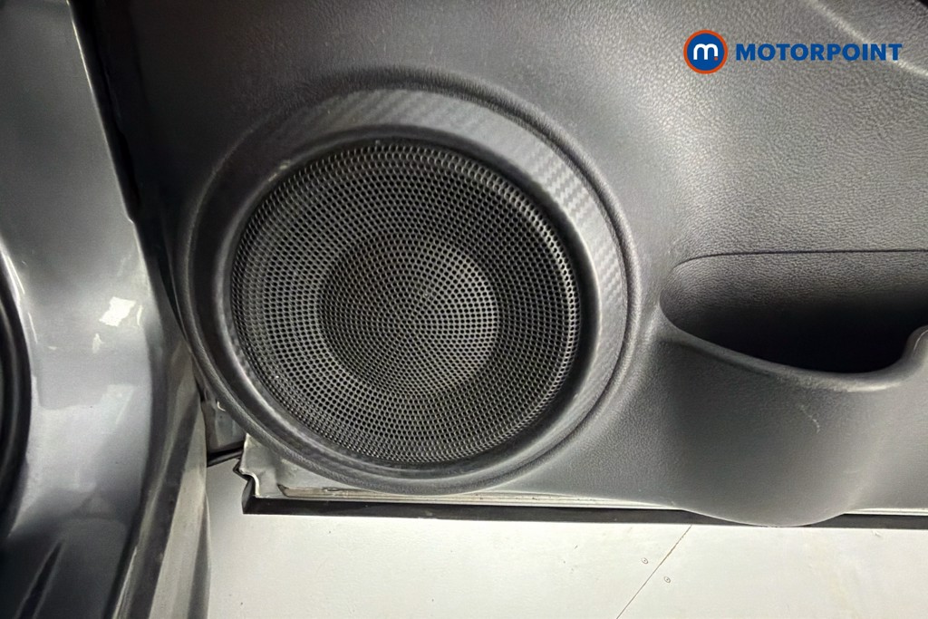 Nissan Juke Tekna Manual Petrol SUV - Stock Number (1658105) - 21st supplementary image