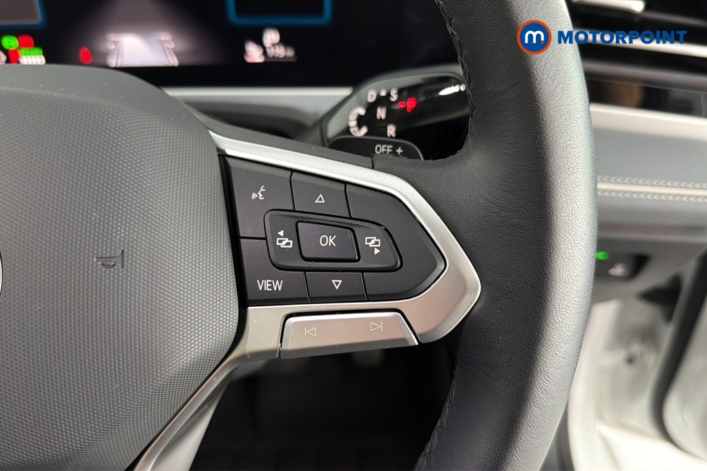 Volkswagen Passat Life Automatic Petrol Plug-In Hybrid Estate - Stock Number (1658409) - 3rd supplementary image