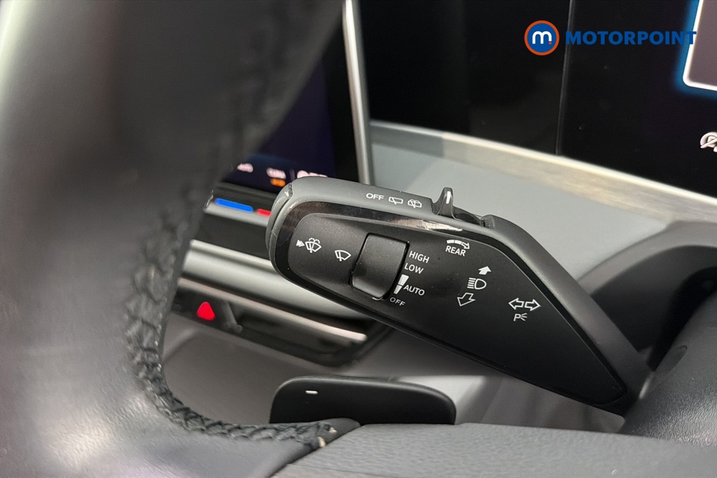 Volkswagen Passat Life Automatic Petrol Plug-In Hybrid Estate - Stock Number (1658409) - 5th supplementary image