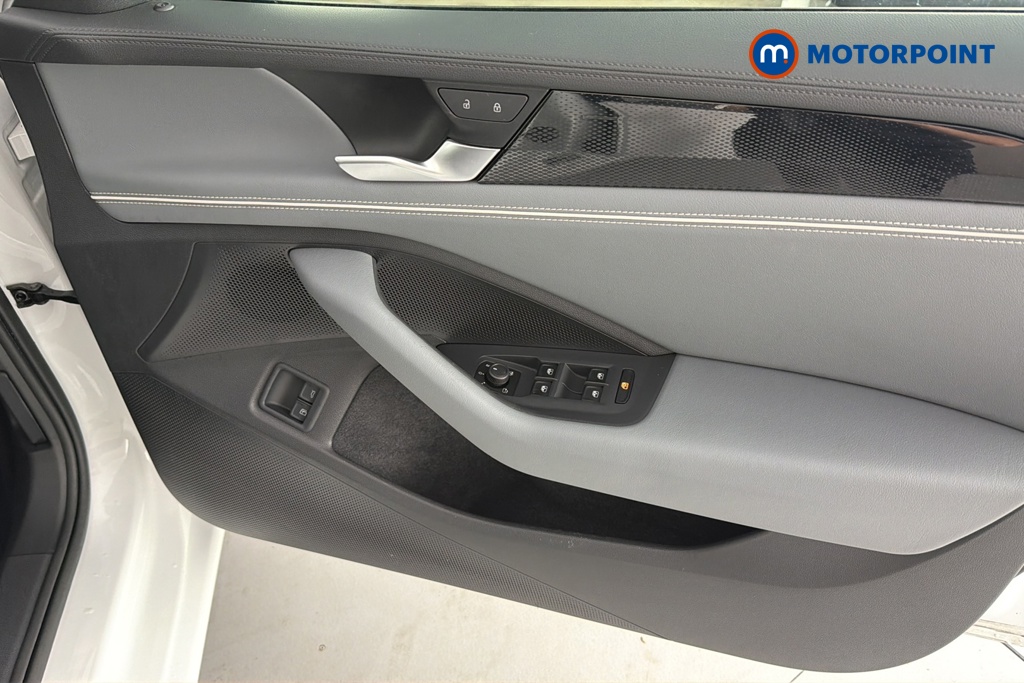 Volkswagen Passat Life Automatic Petrol Plug-In Hybrid Estate - Stock Number (1658409) - 18th supplementary image