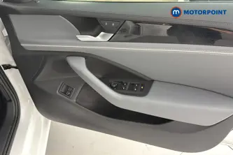 Volkswagen Passat Life Automatic Petrol Plug-In Hybrid Estate - Stock Number (1658409) - 18th supplementary image