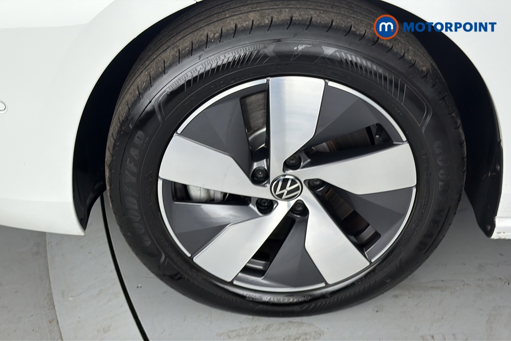 Volkswagen Passat Life Automatic Petrol Plug-In Hybrid Estate - Stock Number (1658409) - 44th supplementary image