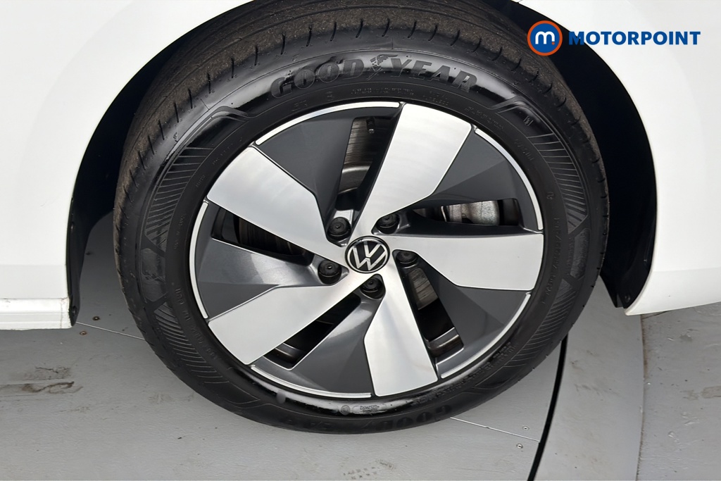Volkswagen Passat Life Automatic Petrol Plug-In Hybrid Estate - Stock Number (1658409) - 47th supplementary image