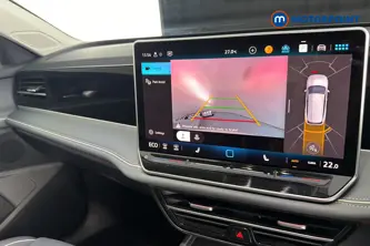 Volkswagen Passat Life Automatic Petrol Plug-In Hybrid Estate - Stock Number (1658410) - 13th supplementary image