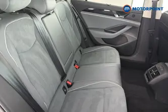 Volkswagen Passat Life Automatic Petrol Plug-In Hybrid Estate - Stock Number (1658410) - 25th supplementary image