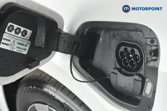 Volkswagen Passat Life Automatic Petrol Plug-In Hybrid Estate - Stock Number (1658410) - 40th supplementary image