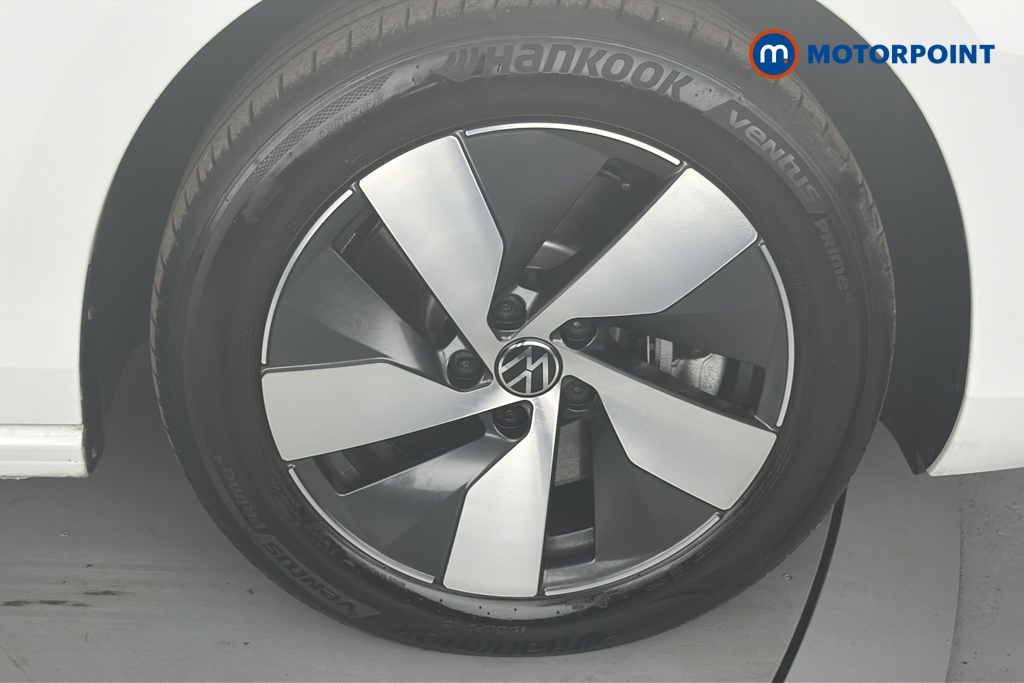 Volkswagen Passat Life Automatic Petrol Plug-In Hybrid Estate - Stock Number (1658410) - 47th supplementary image