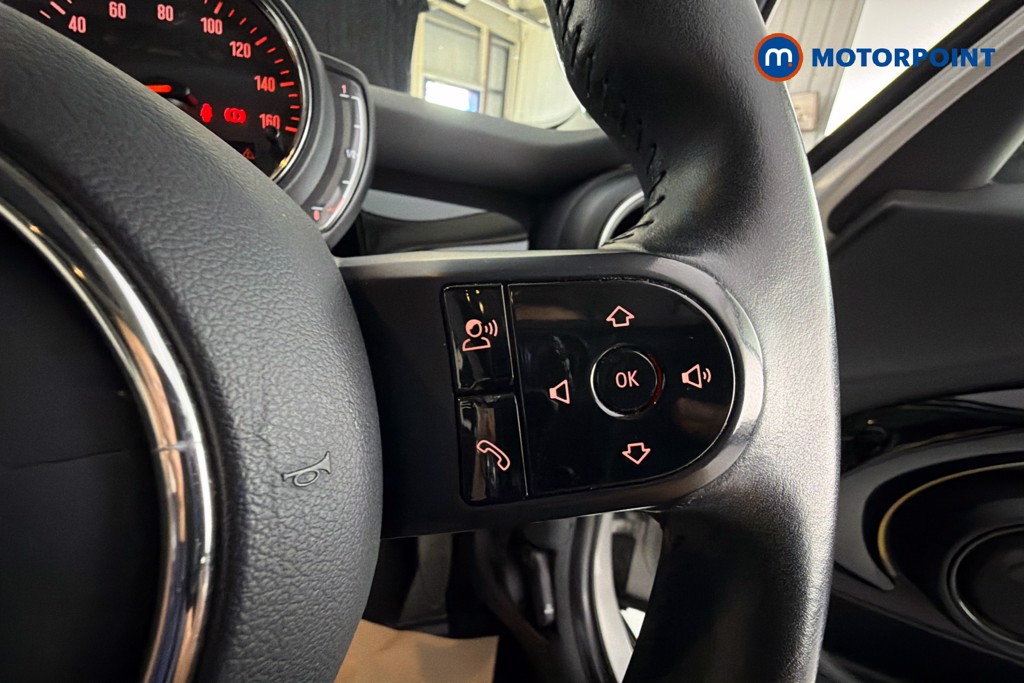 Mini Hatchback Cooper Classic Automatic Petrol Hatchback - Stock Number (1658539) - 4th supplementary image