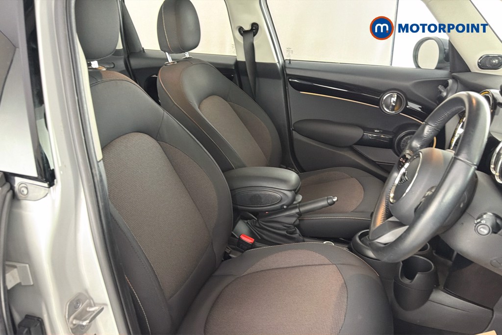 Mini Hatchback Cooper Classic Automatic Petrol Hatchback - Stock Number (1658539) - 22nd supplementary image