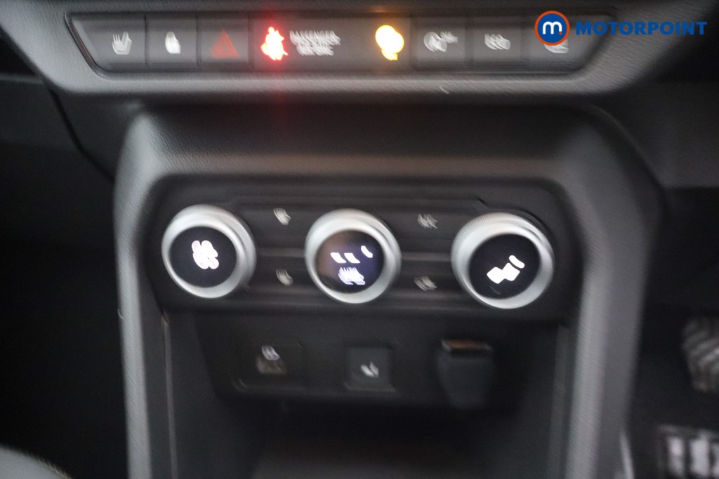 Dacia Sandero Stepway Extreme Manual Petrol Hatchback - Stock Number (1659453) - 15th supplementary image