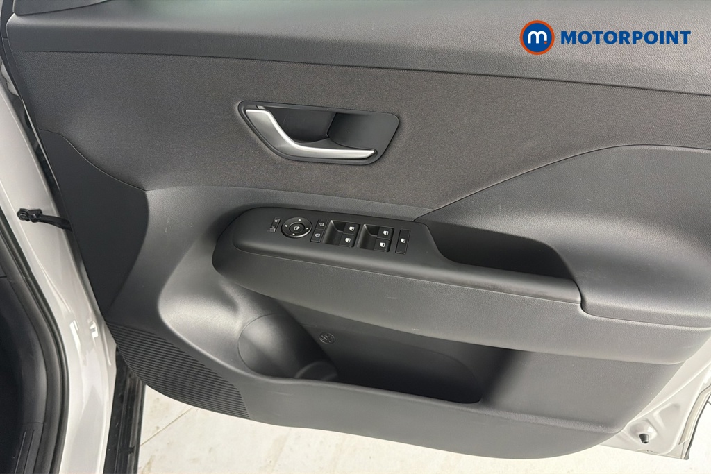 Hyundai Kona Advance Automatic Petrol-Electric Hybrid SUV - Stock Number (1659498) - 18th supplementary image