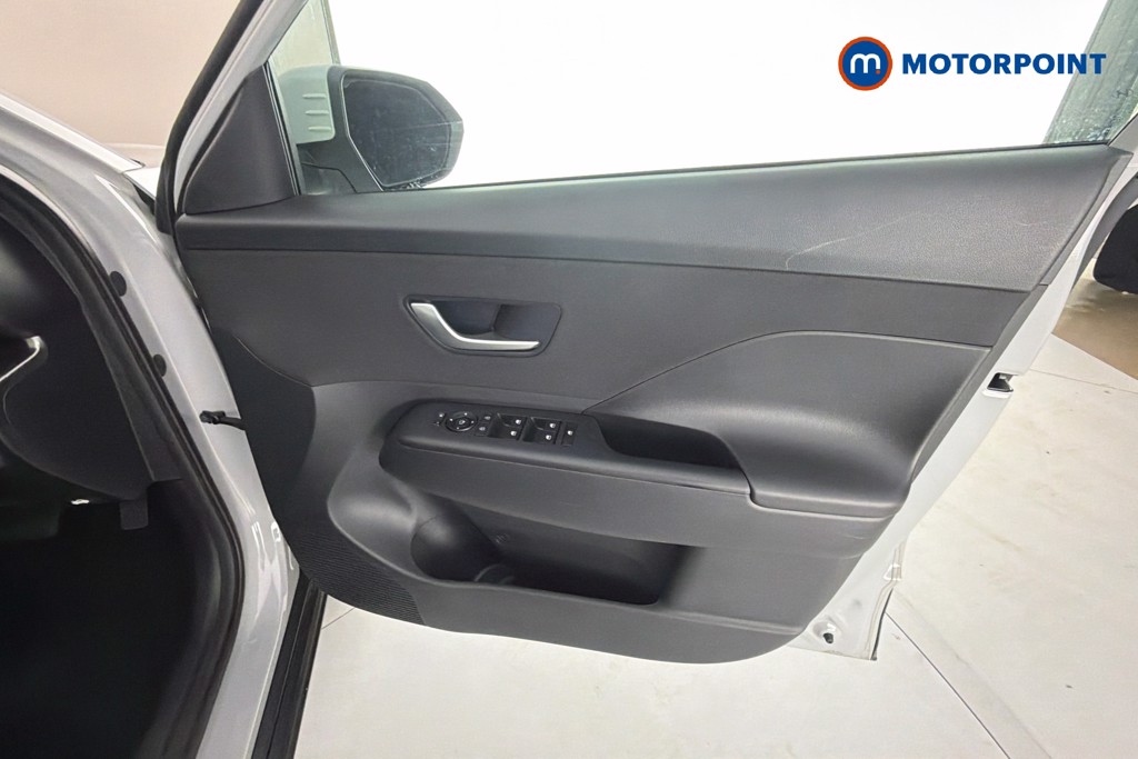 Hyundai Kona Advance Automatic Petrol-Electric Hybrid SUV - Stock Number (1659507) - 19th supplementary image