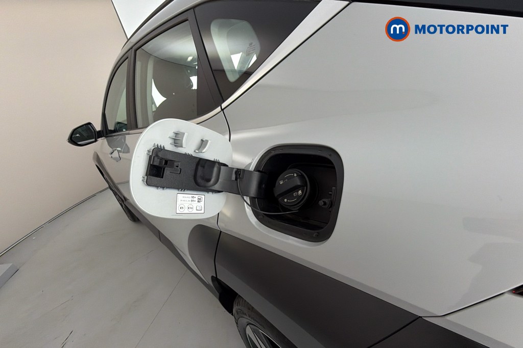 Hyundai Kona Advance Automatic Petrol-Electric Hybrid SUV - Stock Number (1659507) - 41st supplementary image
