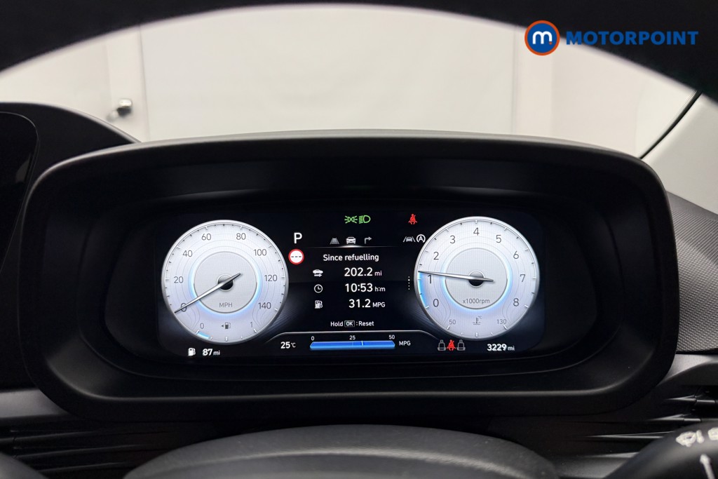 Hyundai I20 Premium Automatic Petrol Hatchback - Stock Number (1659563) - 9th supplementary image