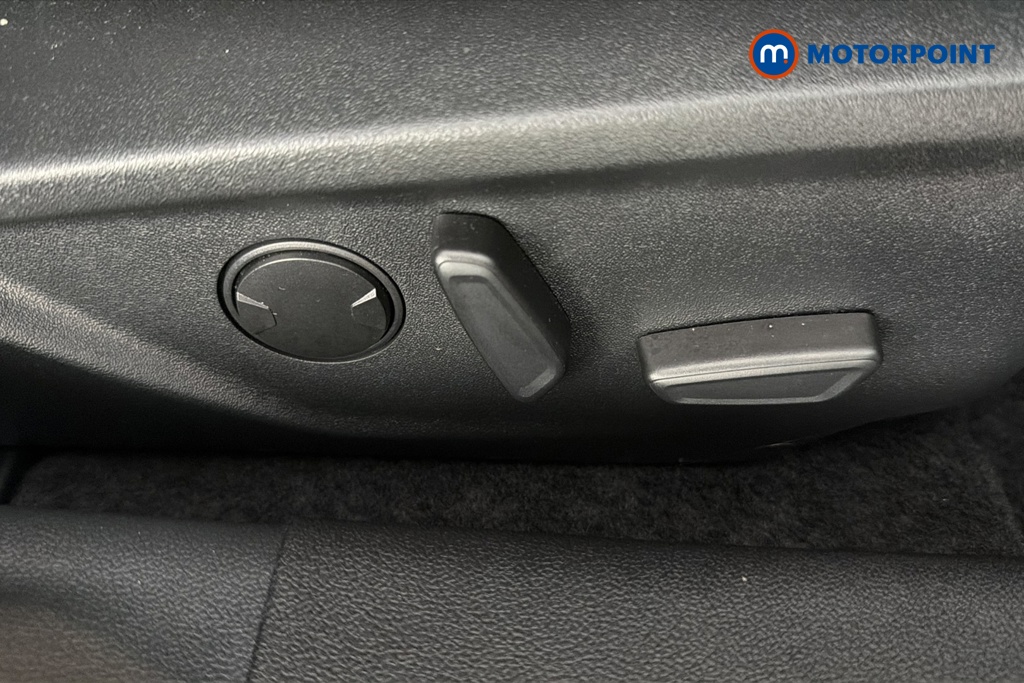 Ford Focus Titanium X Automatic Petrol Estate - Stock Number (1660178) - 23rd supplementary image