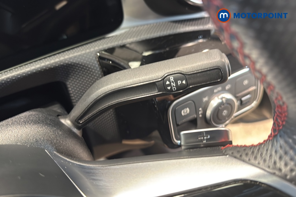 Mercedes-Benz A Class Amg Line Automatic Diesel Hatchback - Stock Number (1660244) - 6th supplementary image
