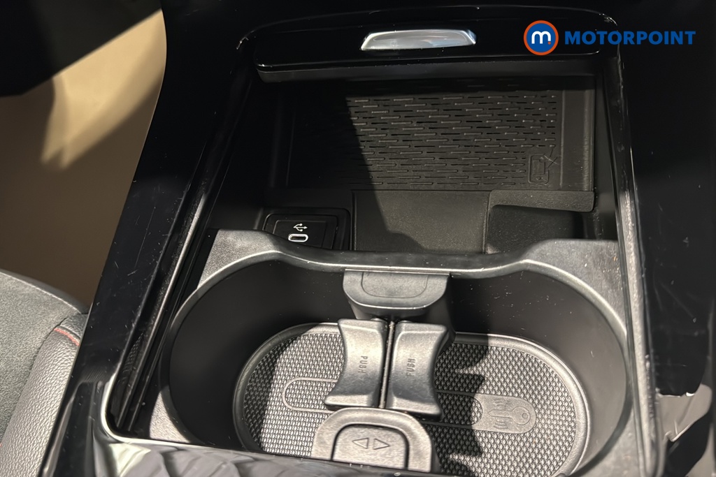 Mercedes-Benz A Class Amg Line Automatic Diesel Hatchback - Stock Number (1660244) - 16th supplementary image