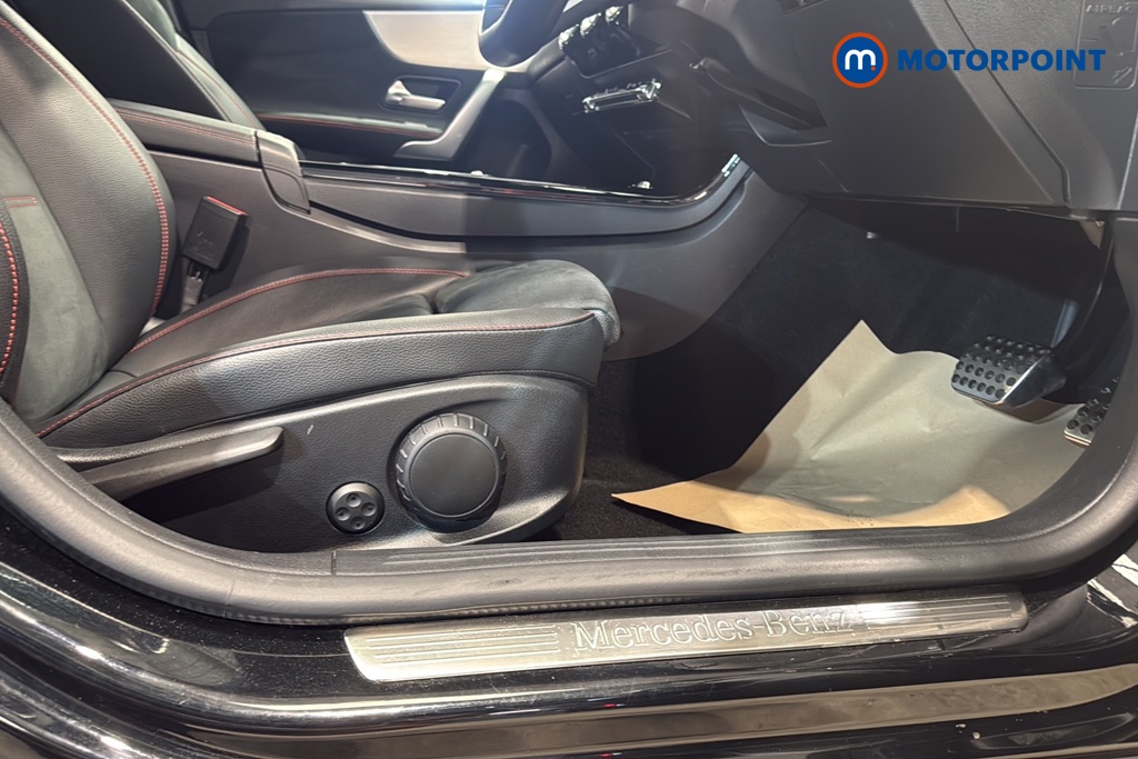 Mercedes-Benz A Class Amg Line Automatic Diesel Hatchback - Stock Number (1660244) - 24th supplementary image