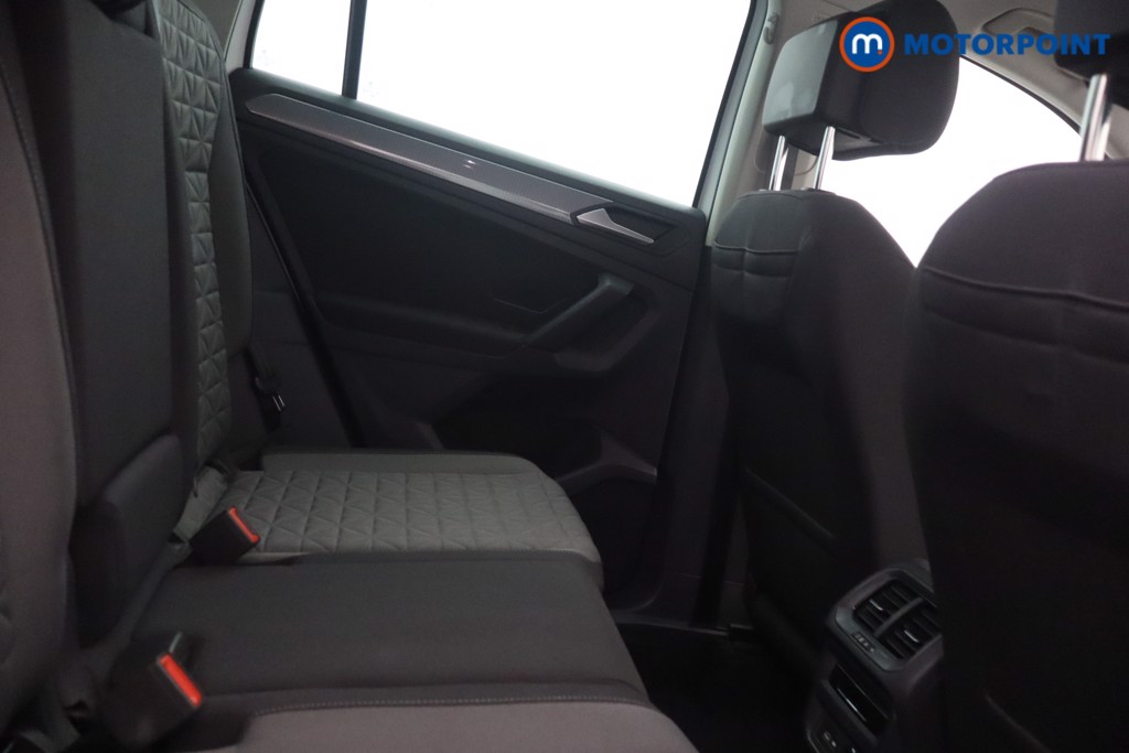 Volkswagen Tiguan Life Automatic Petrol SUV - Stock Number (1660269) - 7th supplementary image