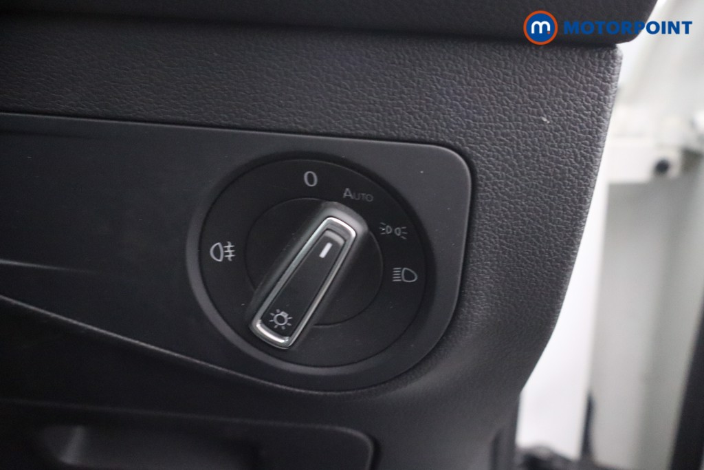 Volkswagen Tiguan Life Automatic Petrol SUV - Stock Number (1660269) - 12th supplementary image