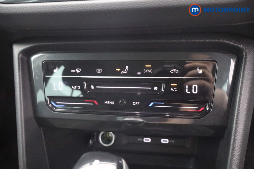Volkswagen Tiguan Life Automatic Petrol SUV - Stock Number (1660269) - 18th supplementary image