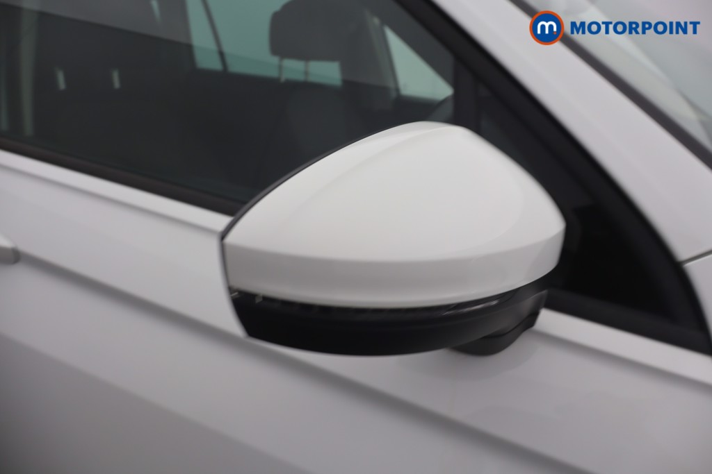 Volkswagen Tiguan Life Automatic Petrol SUV - Stock Number (1660269) - 22nd supplementary image