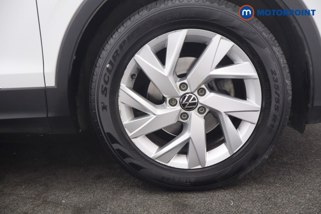 Volkswagen Tiguan Life Automatic Petrol SUV - Stock Number (1660269) - 23rd supplementary image