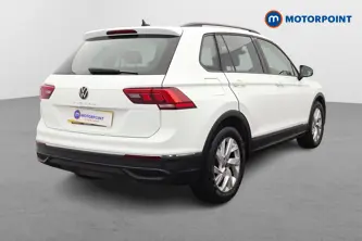 Volkswagen Tiguan Life Automatic Petrol SUV - Stock Number (1660269) - Drivers side rear corner