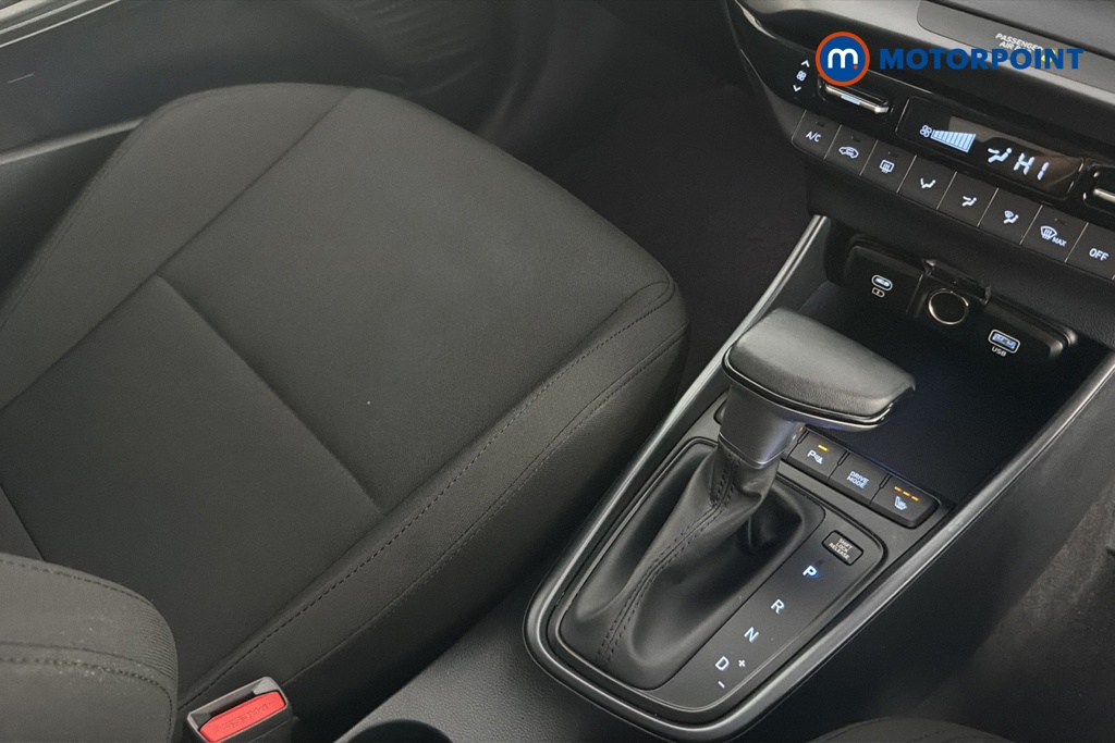 Hyundai I20 Premium Automatic Petrol Hatchback - Stock Number (1660375) - 15th supplementary image