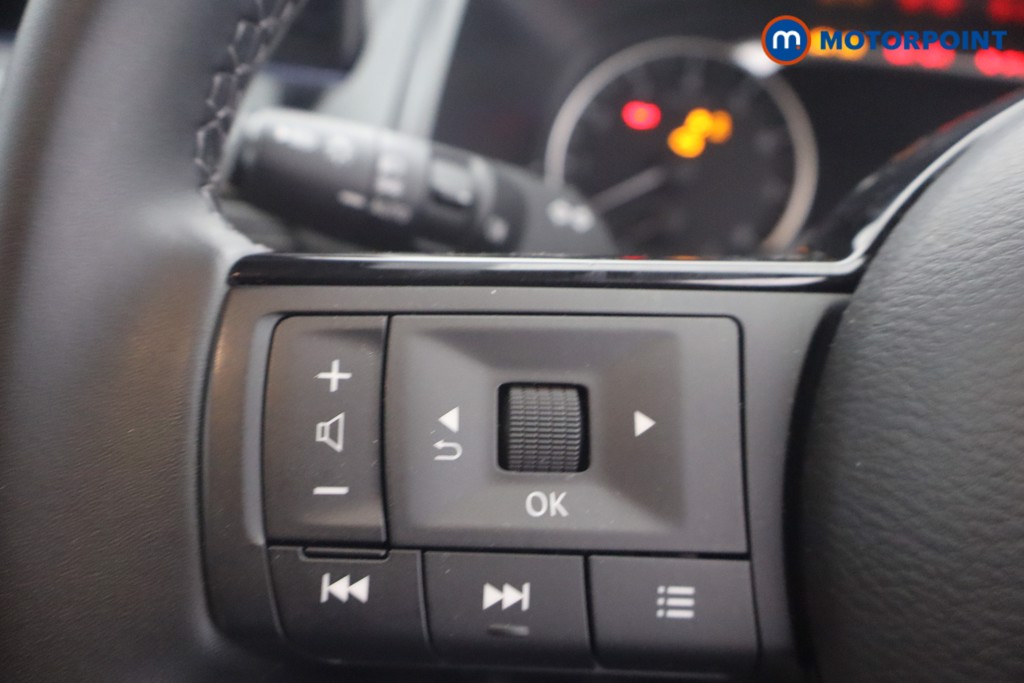 Nissan Qashqai Acenta Premium Manual Petrol SUV - Stock Number (1660461) - 14th supplementary image