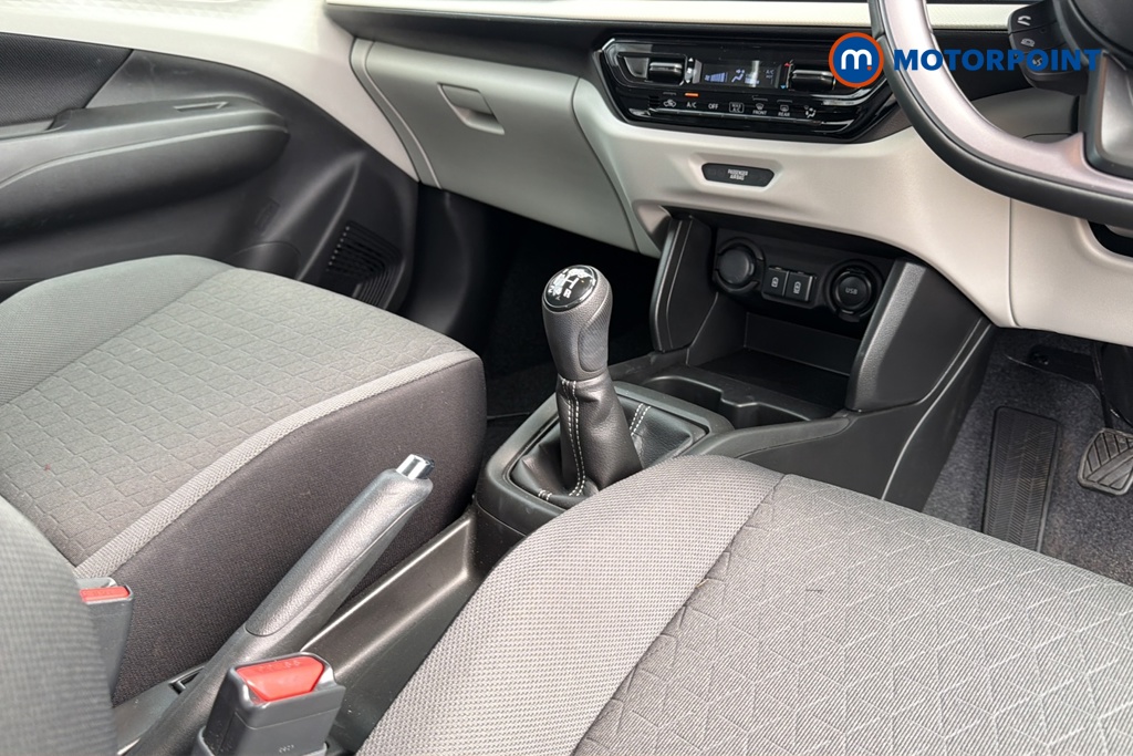 Suzuki Swift Motion Manual Petrol Hatchback - Stock Number (1660751) - 15th supplementary image