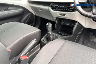 Suzuki Swift Motion Manual Petrol Hatchback - Stock Number (1660751) - 15th supplementary image