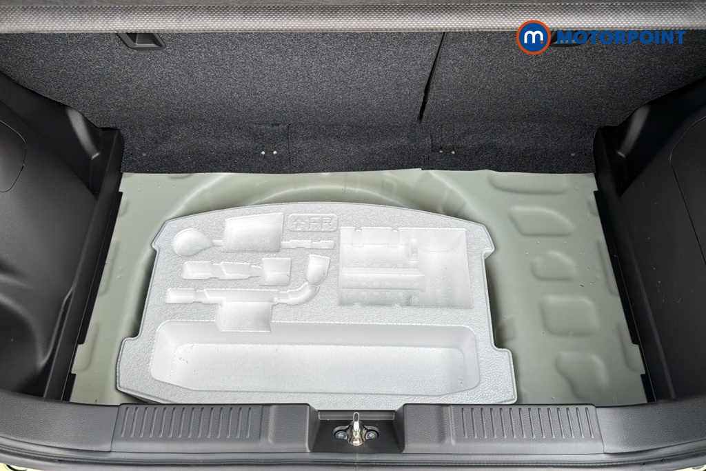 Suzuki Swift Motion Manual Petrol Hatchback - Stock Number (1660751) - 33rd supplementary image
