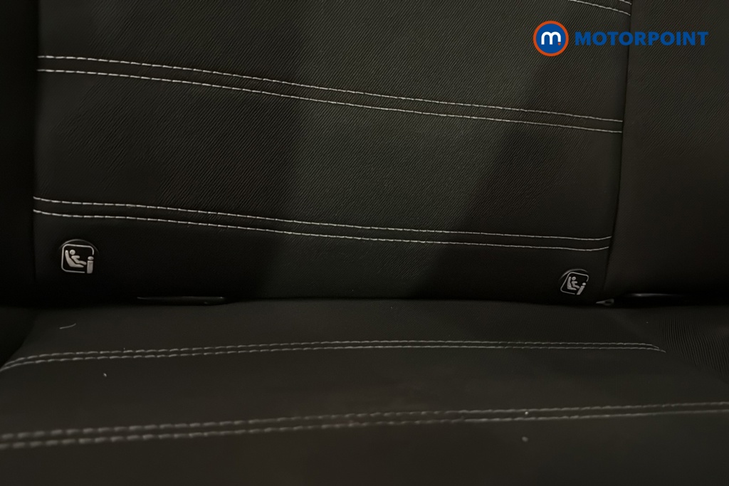 Dacia Duster Prestige Manual Petrol SUV - Stock Number (1629458) - 27th supplementary image