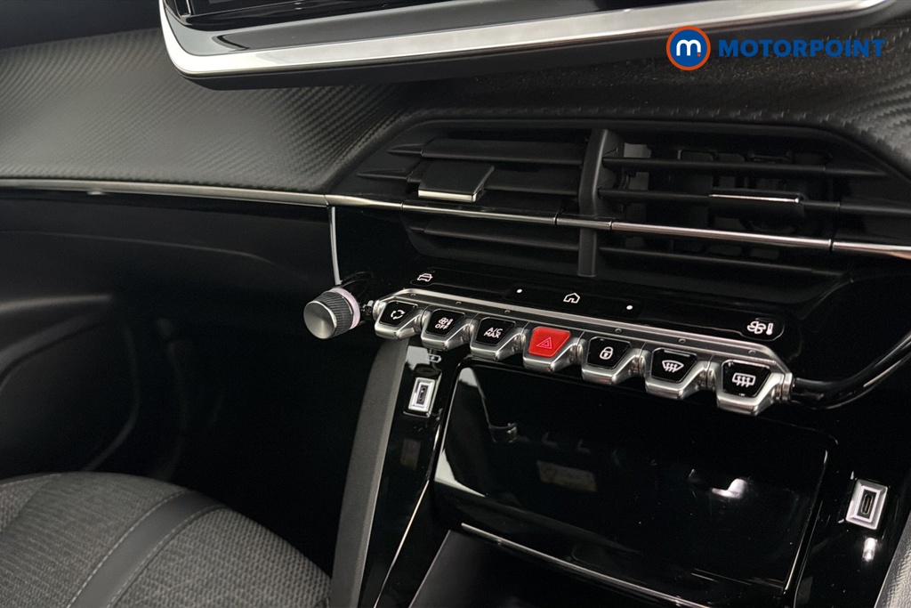 Peugeot 2008 Allure Manual Petrol SUV - Stock Number (1645375) - 12th supplementary image