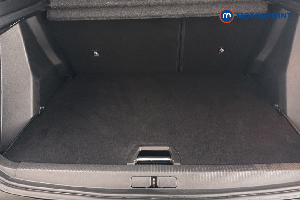 Peugeot 2008 Allure Manual Petrol SUV - Stock Number (1645375) - 30th supplementary image
