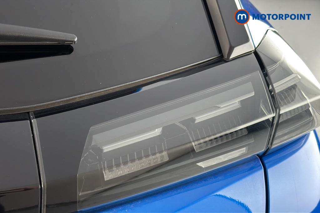 Peugeot 2008 Allure Manual Petrol SUV - Stock Number (1645375) - 36th supplementary image