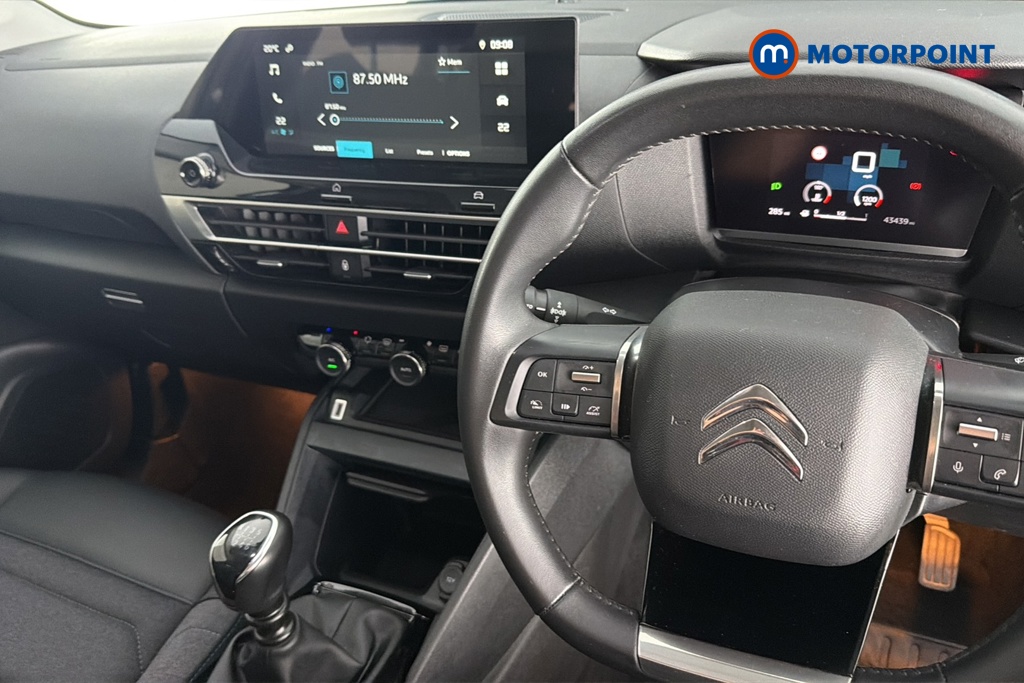 Citroen C4 YOU Manual Petrol Hatchback - Stock Number (1654790) - 1st supplementary image