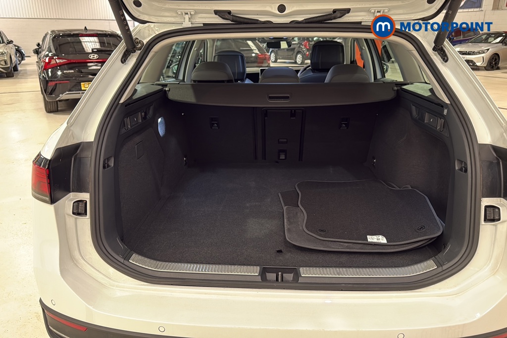 Volkswagen Passat Life Automatic Petrol Plug-In Hybrid Estate - Stock Number (1656627) - 30th supplementary image