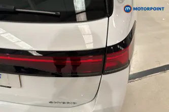 Volkswagen Passat Life Automatic Petrol Plug-In Hybrid Estate - Stock Number (1656627) - 36th supplementary image