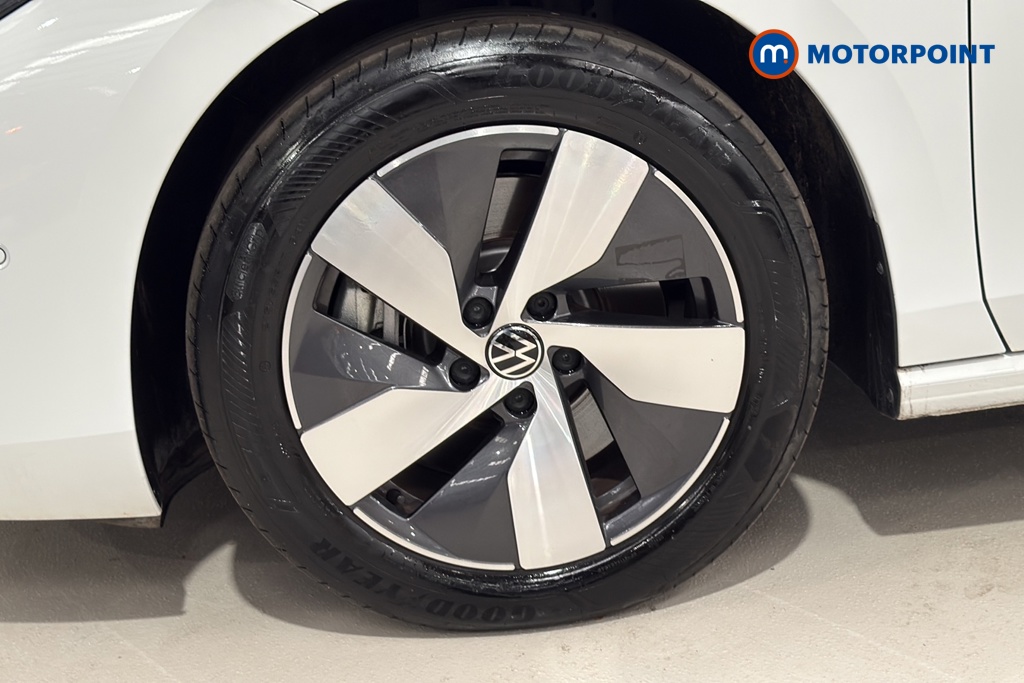 Volkswagen Passat Life Automatic Petrol Plug-In Hybrid Estate - Stock Number (1656627) - 44th supplementary image