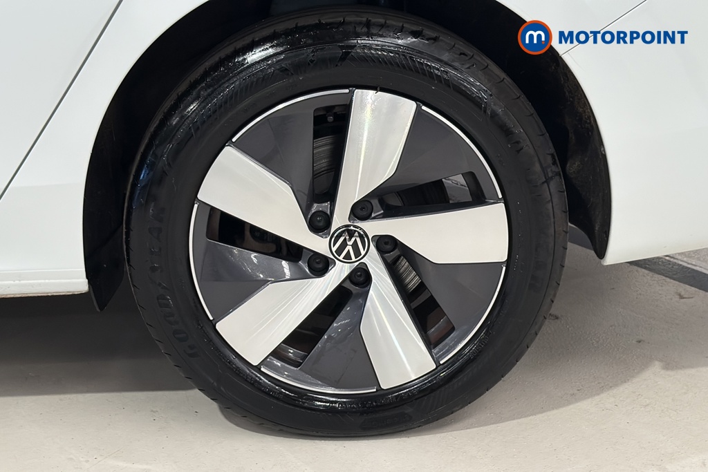 Volkswagen Passat Life Automatic Petrol Plug-In Hybrid Estate - Stock Number (1656627) - 45th supplementary image