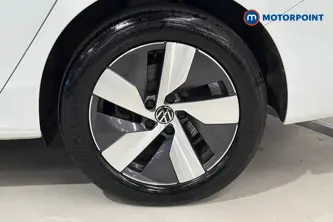 Volkswagen Passat Life Automatic Petrol Plug-In Hybrid Estate - Stock Number (1656627) - 45th supplementary image