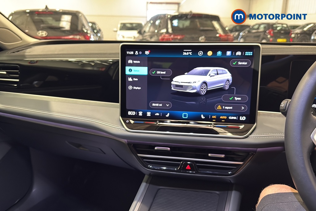 Volkswagen Passat Life Automatic Petrol Plug-In Hybrid Estate - Stock Number (1656627) - 1st supplementary image
